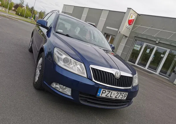 wielkopolskie Skoda Octavia cena 17499 przebieg: 305000, rok produkcji 2010 z Złotów